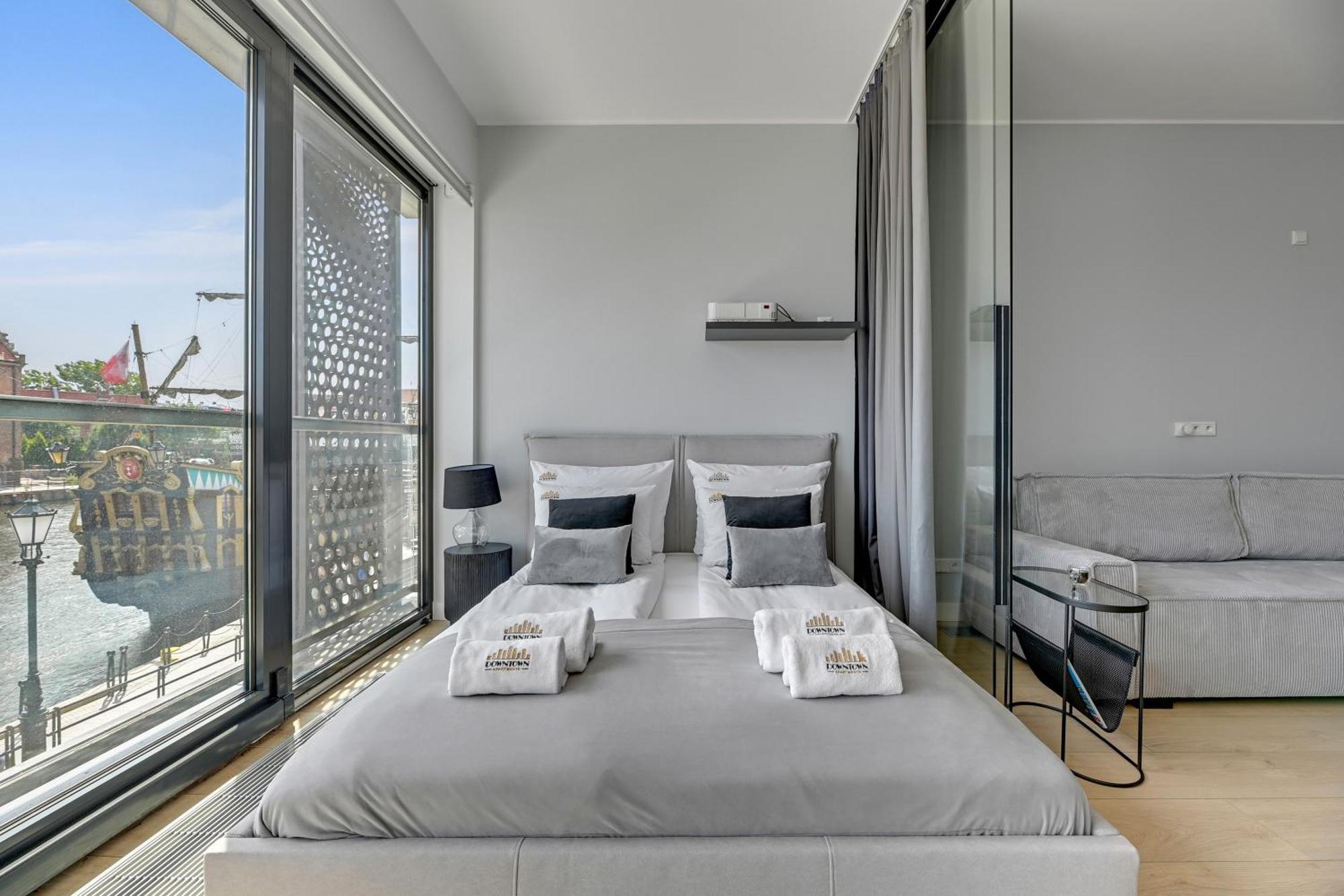 Symfonia Amazing River View Apartment By Downtown Apartments غدانسك المظهر الخارجي الصورة